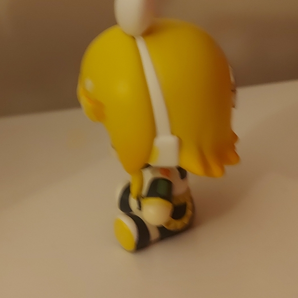 Hug me kagamine rin figure - Picture 2 of 5